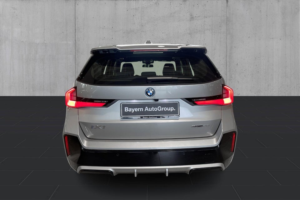 BMW iX1 eDrive20 M-Sport 5d