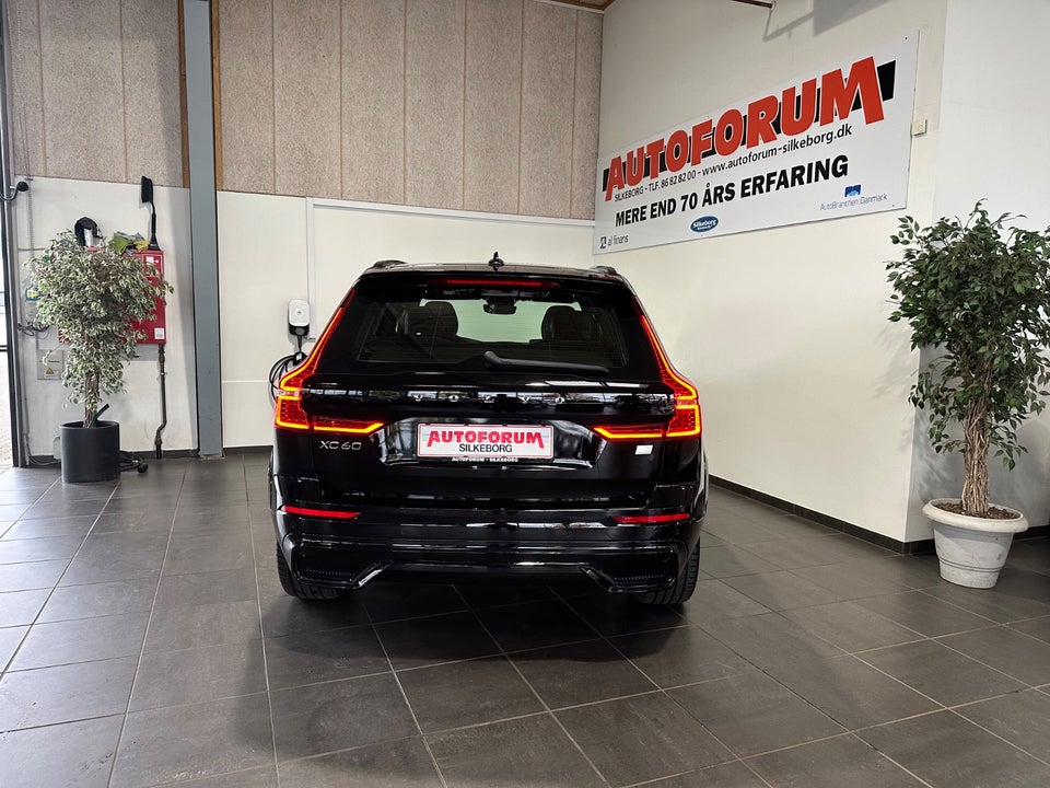 Volvo XC60 2,0 T6 ReCharge R-Design aut. AWD 5d