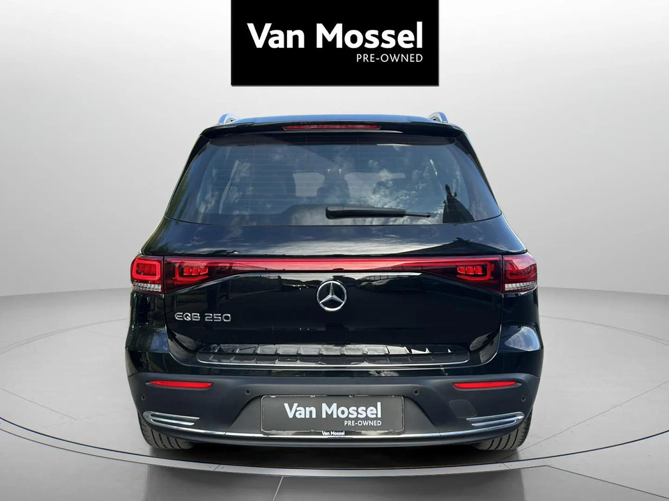 Mercedes EQB250 Electric Art 5d