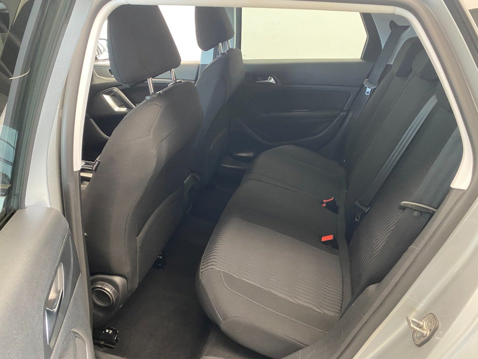 Peugeot 308 1,2 e-THP 110 Chili SW 5d