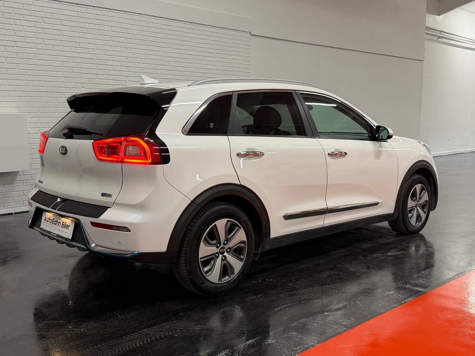 Kia Niro 1,6 HEV Advance DCT 5d