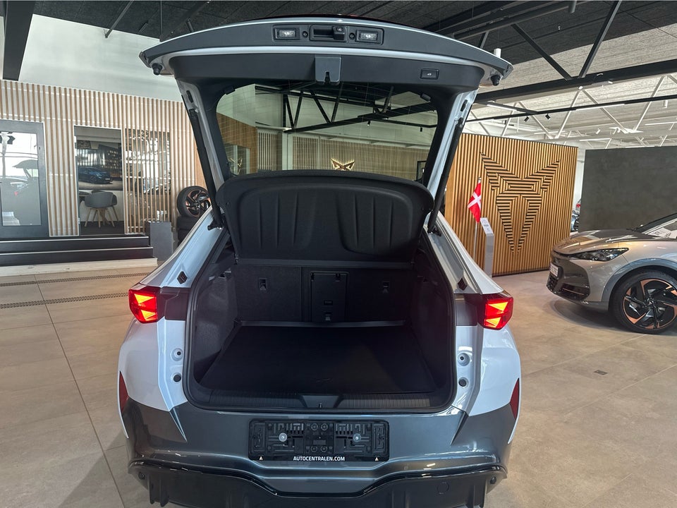 Cupra Tavascan 77 Adrenaline 5d