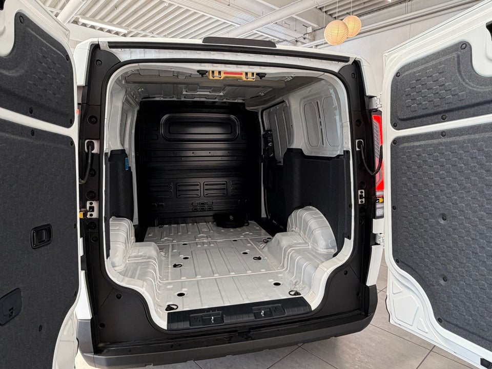 Kia PV5 71 Long Range Work