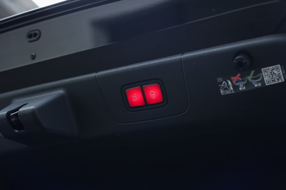 Mercedes CLA250+ EQ Progressive 4d