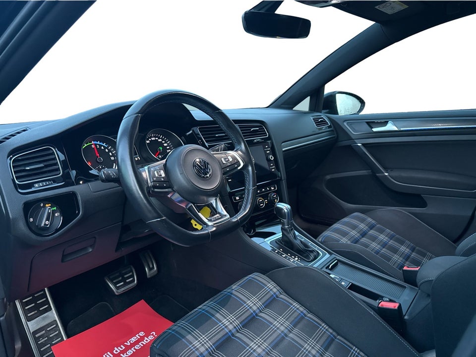 VW Golf VII 1,4 GTE DSG 5d
