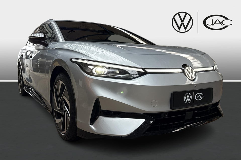 VW ID.7 77 Pro Tourer 5d