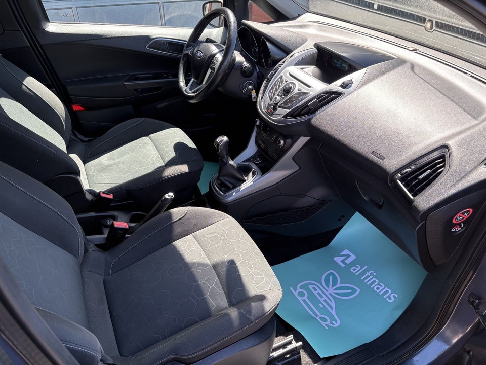 Ford B-MAX 1,0 SCTi 100 Titanium 5d
