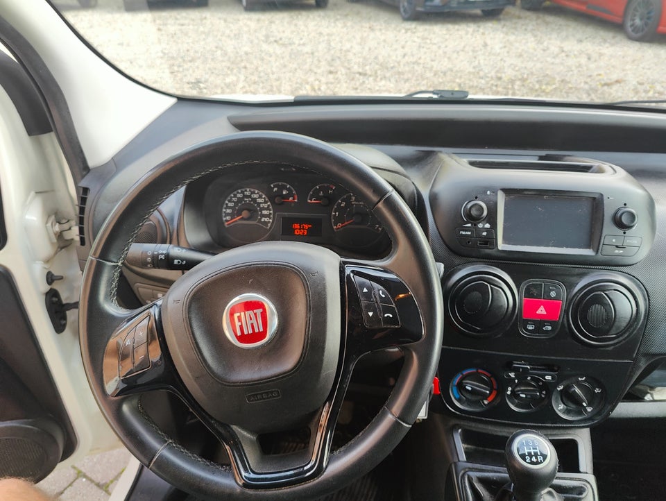 Fiat Fiorino 1,3 MJT 80 Professional Van 5d