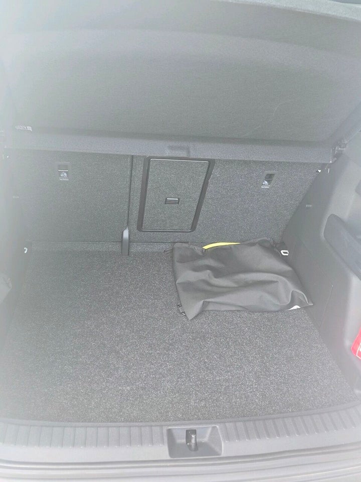 Skoda Elroq 85 iV Loft 5d