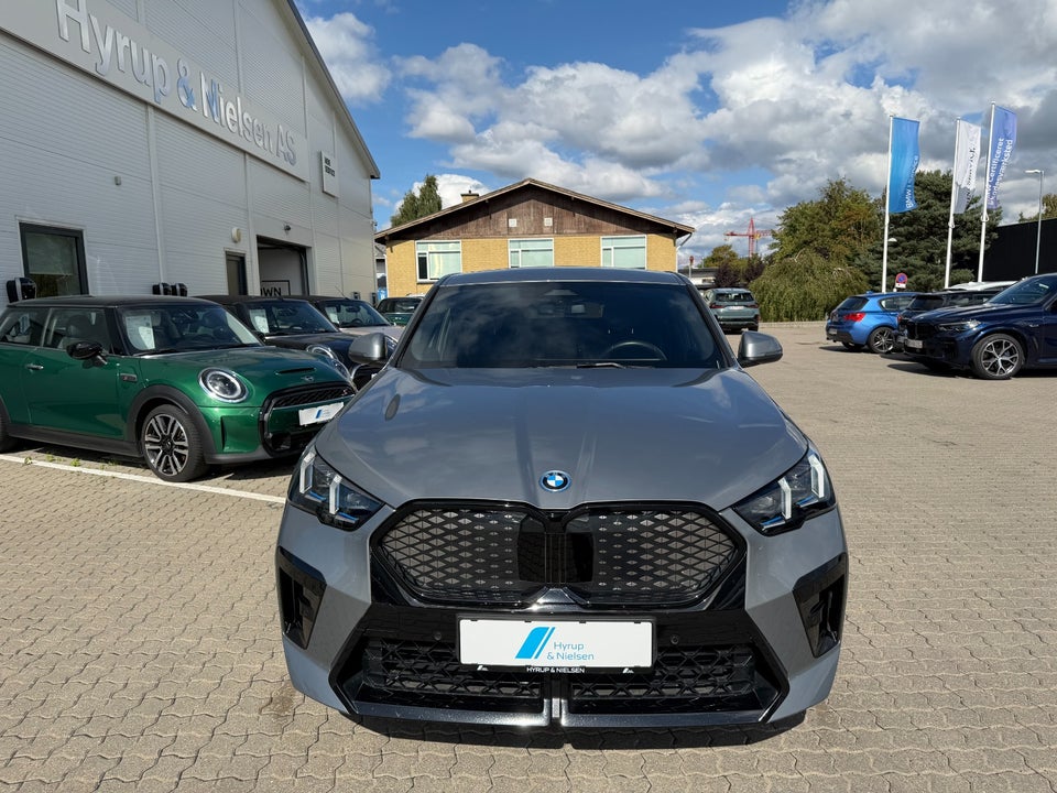 BMW iX2 eDrive20 M-Sport Premium 5d