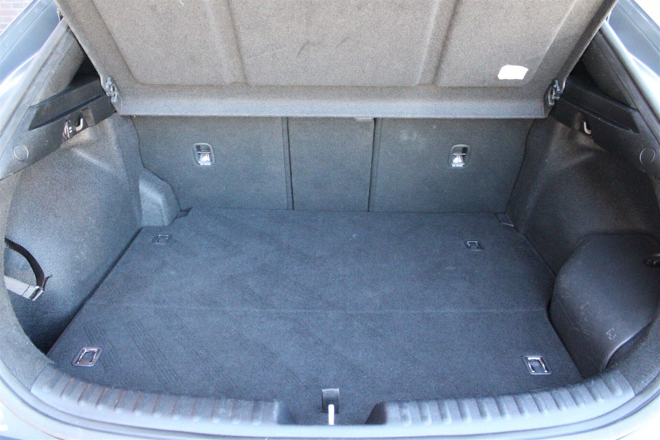 Kia XCeed 1,6 PHEV Upgrade DCT 5d