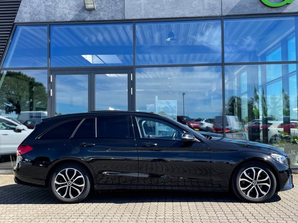 Mercedes C220 d 2,0 Avantgarde stc. aut. 5d