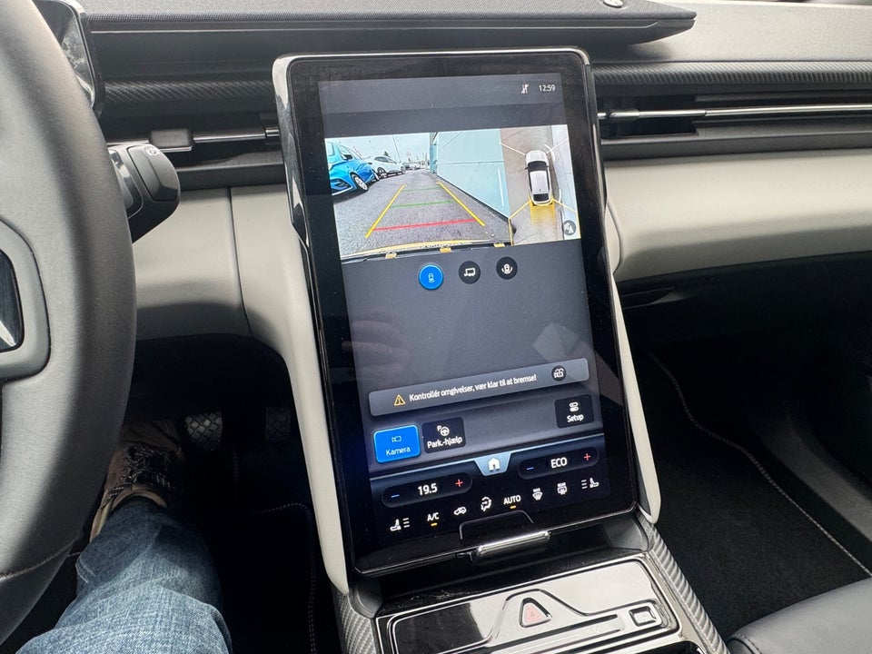 Ford Capri 77 Premium Extended Range 5d