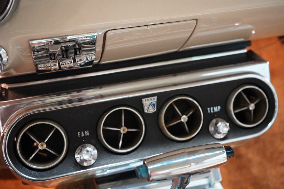Ford Mustang 4,7 V8 289cui. Coupé aut. 2d