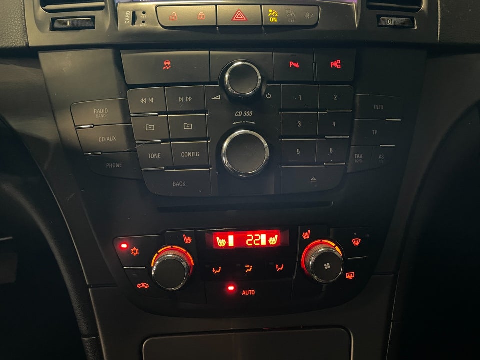 Opel Insignia 1,8 Edition 4d