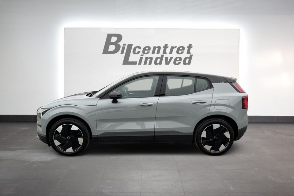 Volvo EX30 Extended Range Plus 5d