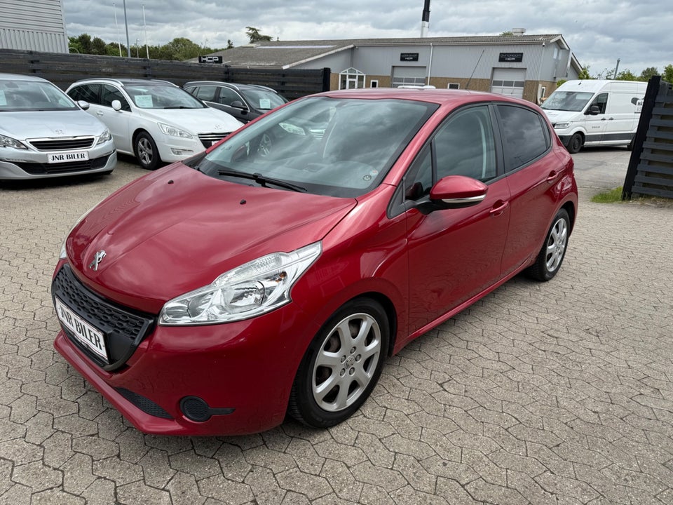 Peugeot 208 1,2 VTi Active 5d