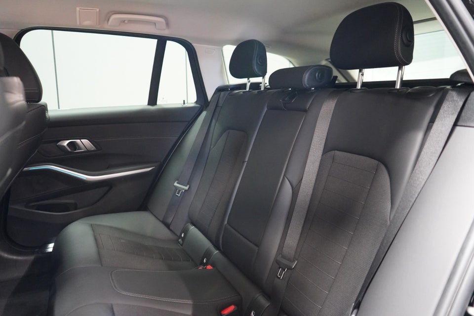BMW 330e 2,0 Touring Sport Line aut. 5d