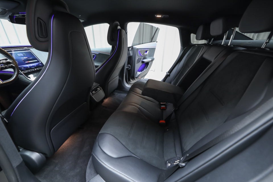 Mercedes EQE350 AMG Line 4d