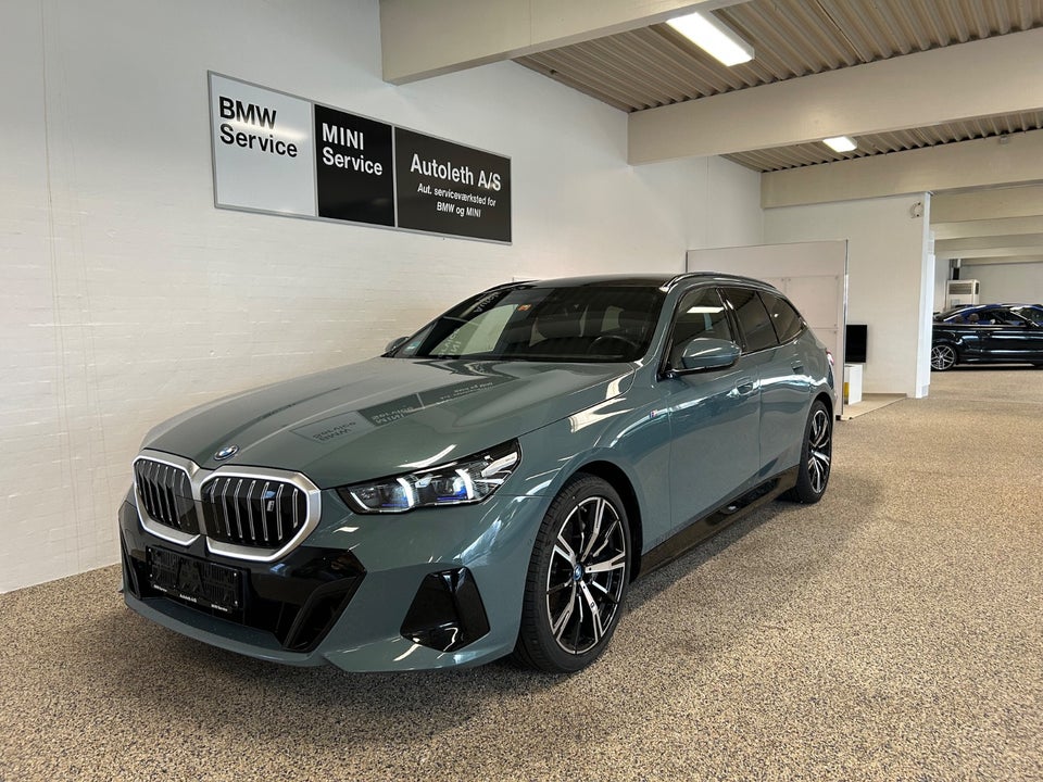BMW i5 eDrive40 Touring Fully Charged 5d