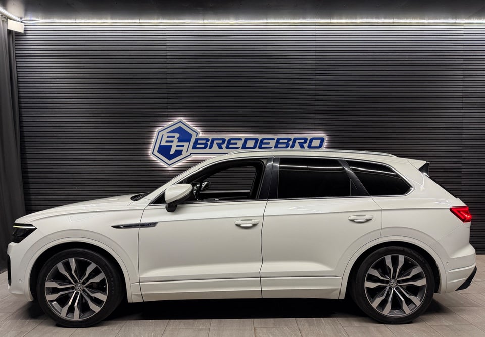 VW Touareg 3,0 TDi 286 R-line aut. 4Motion Van 5d