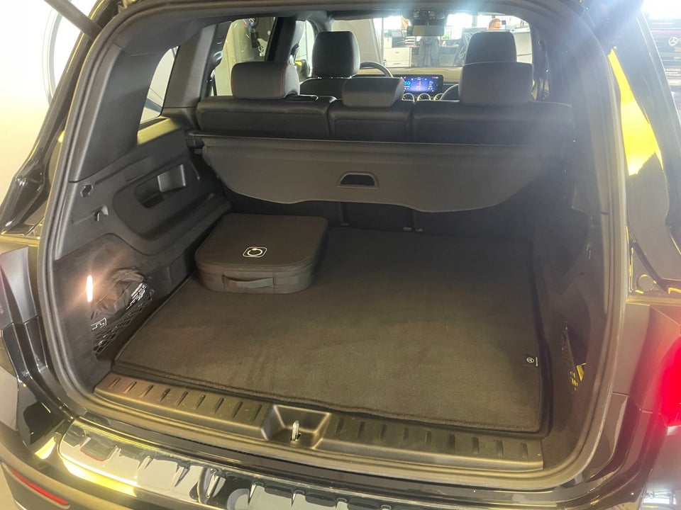 Mercedes EQB250+ AMG Advance 5d