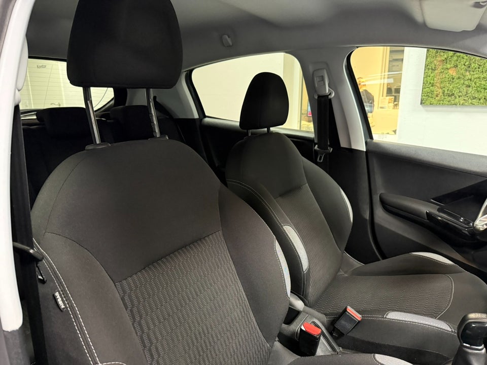 Peugeot 208 1,6 BlueHDi 100 Active 5d