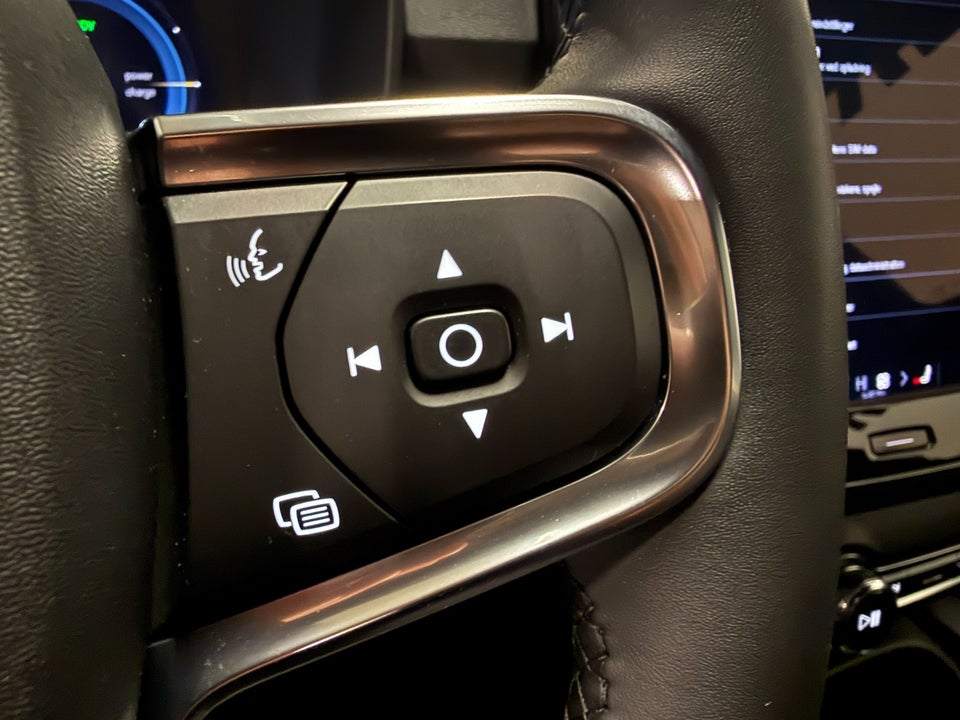 Volvo XC40 P6 ReCharge Plus 5d