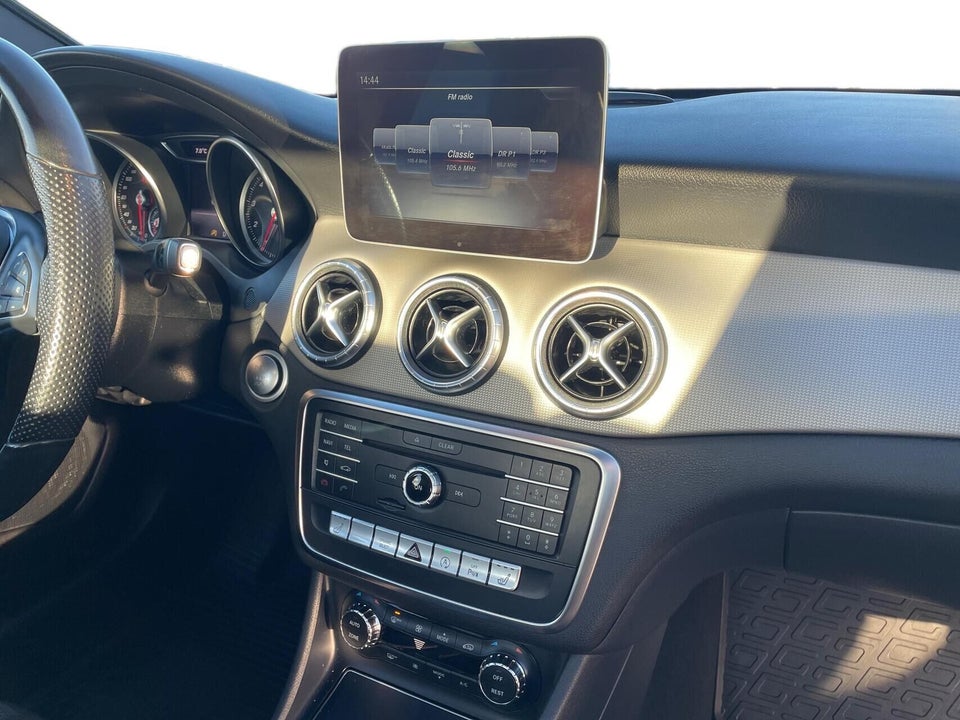 Mercedes CLA200 1,6 Coupé aut. 4d