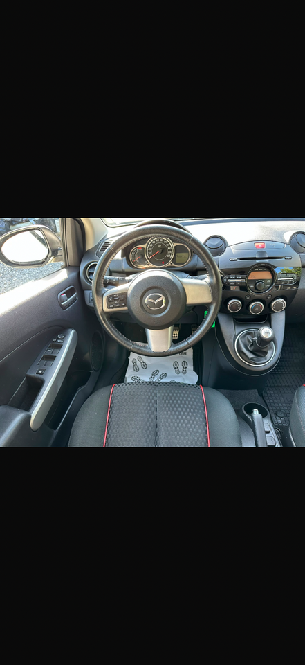 Mazda 2 1,3 Takara Edition 5d