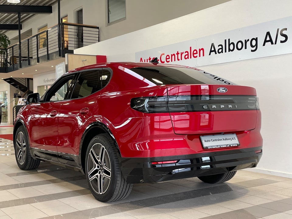 Ford Capri 82 Premium Extended Range 5d