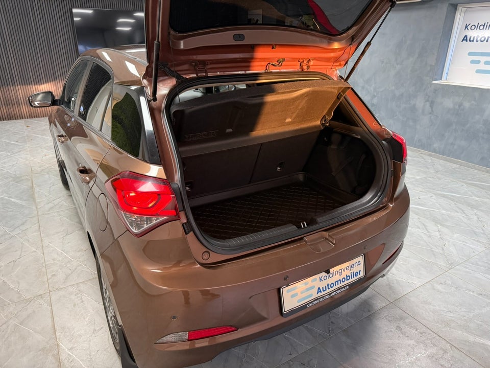 Hyundai i20 1,25 Active 5d