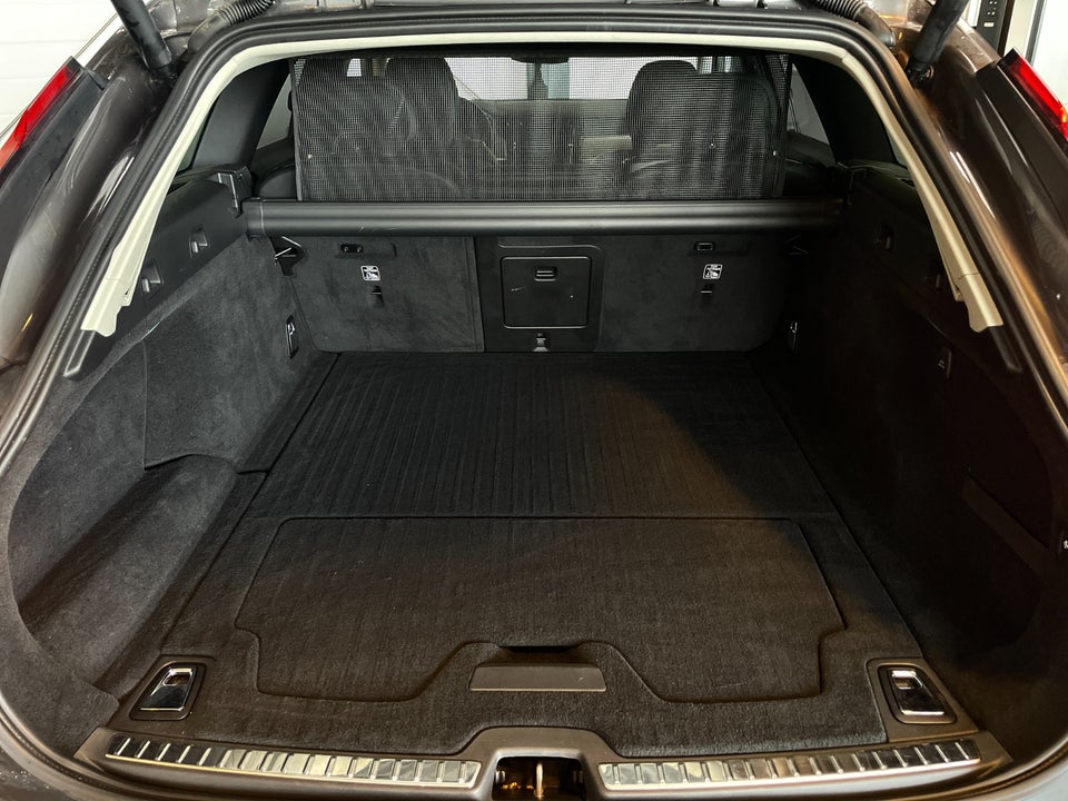 Volvo V90 2,0 T6 ReCharge Plus Dark aut. AWD 5d