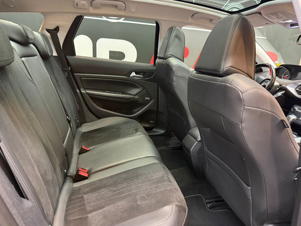Peugeot 308 1,6 BlueHDi 120 Allure Sky SW EAT6 5d