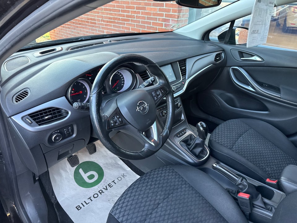 Opel Astra 1,4 T 125 Enjoy Sports Tourer 5d