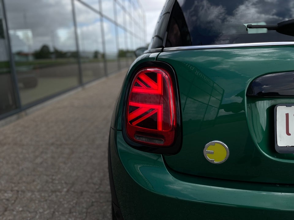MINI Cooper SE Classic Trim 3d