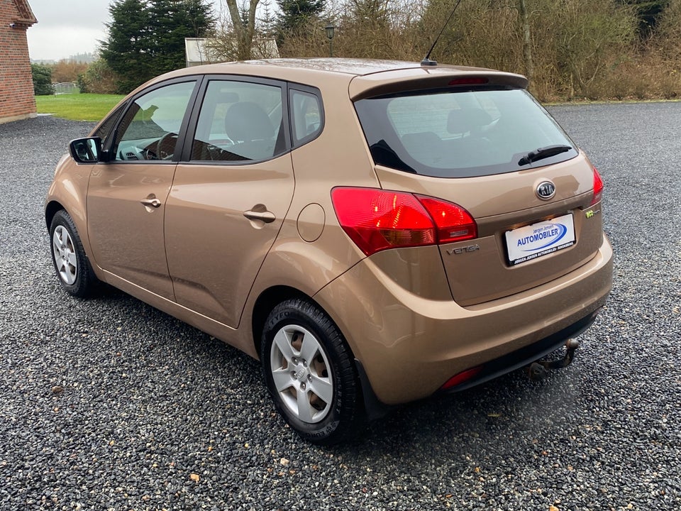 Kia Venga 1,4 CRDi 90 Active 5d