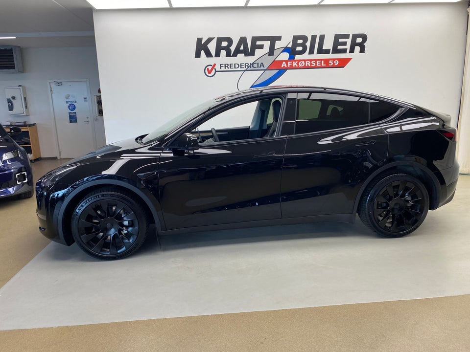 Tesla Model Y Long Range AWD 5d