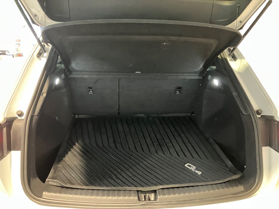 Audi Q4 e-tron 40 S-line 5d