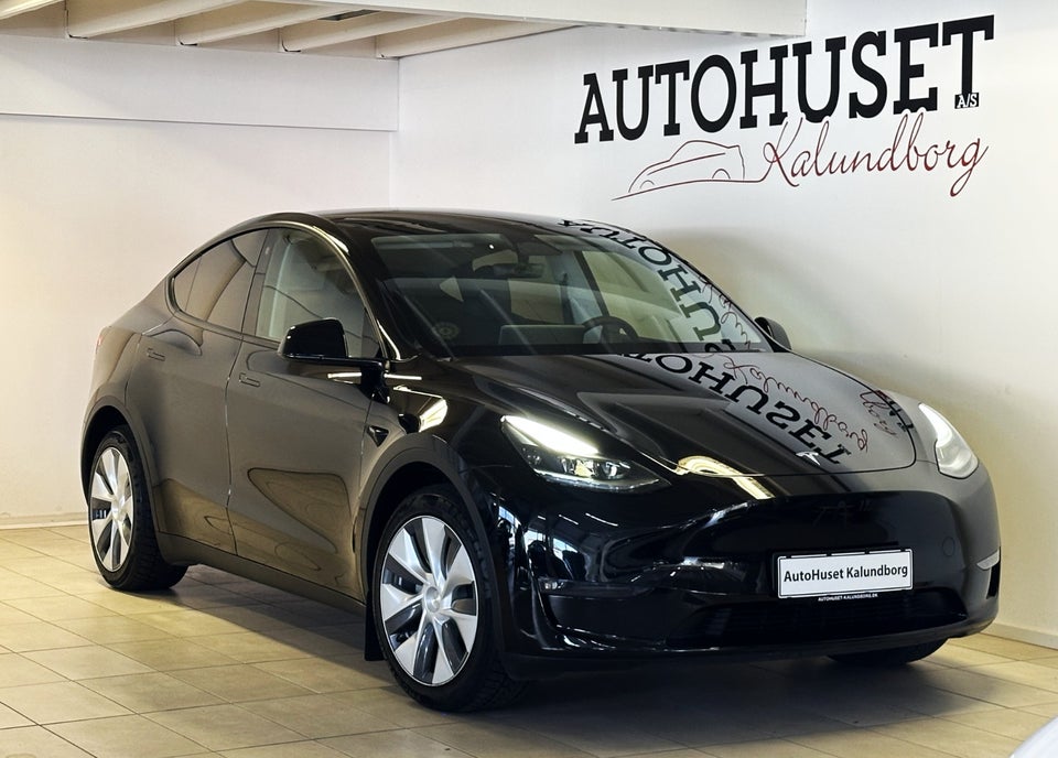 Tesla Model Y Long Range AWD 5d