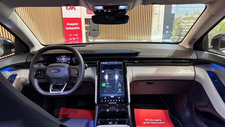 Ford Explorer 77 Premium Extended Range 5d