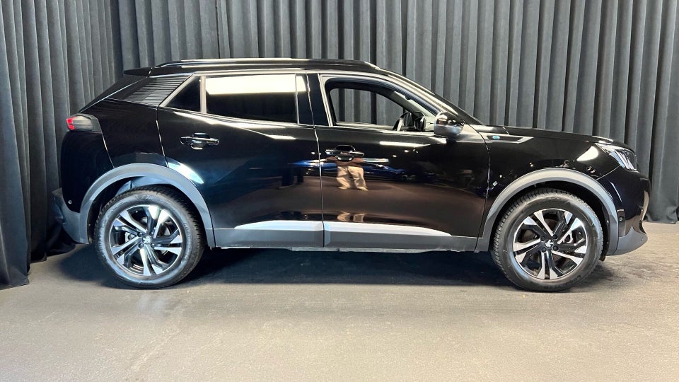 Peugeot e-2008 50 GT 5d