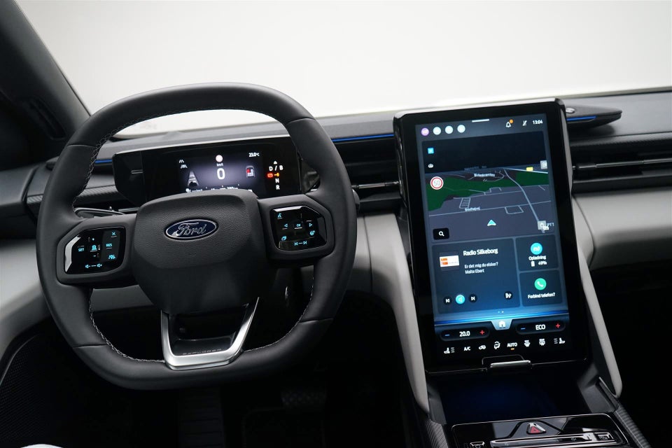 Ford Explorer 82 Premium Extended Range 5d