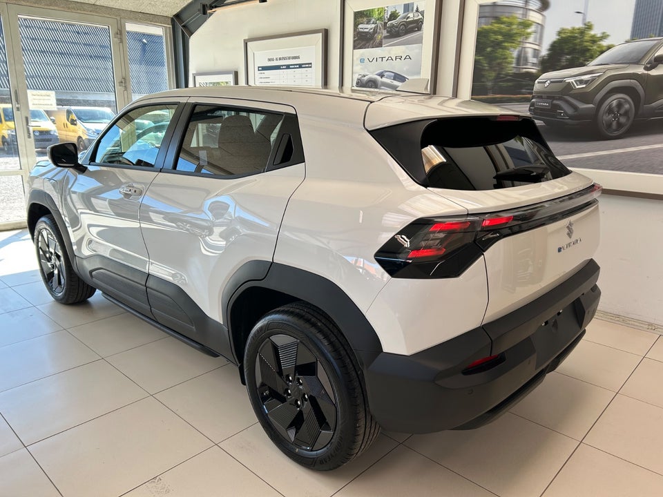 Suzuki eVitara 61 Active 5d
