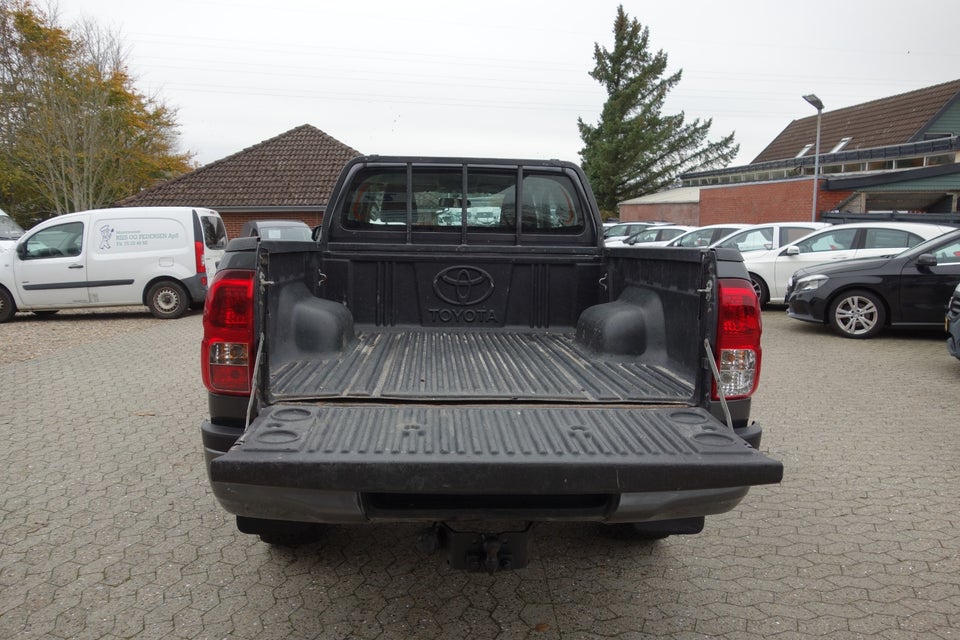 Toyota HiLux 2,4 D-4D 150 T2 Ex.Kab 4x4 4d