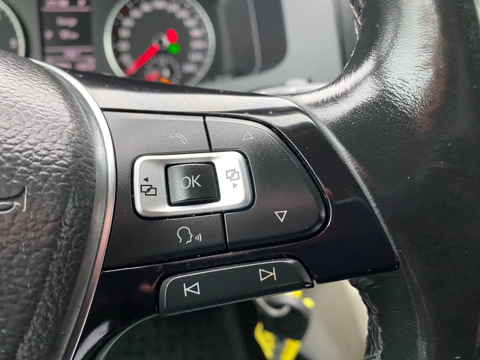 VW Transporter 2,0 TDi 150 Mandskabsvogn DSG