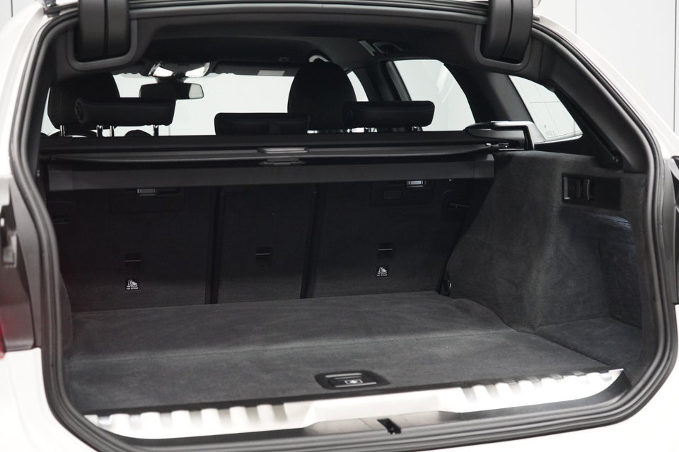 BMW 330e 2,0 Touring M-Sport aut. 5d