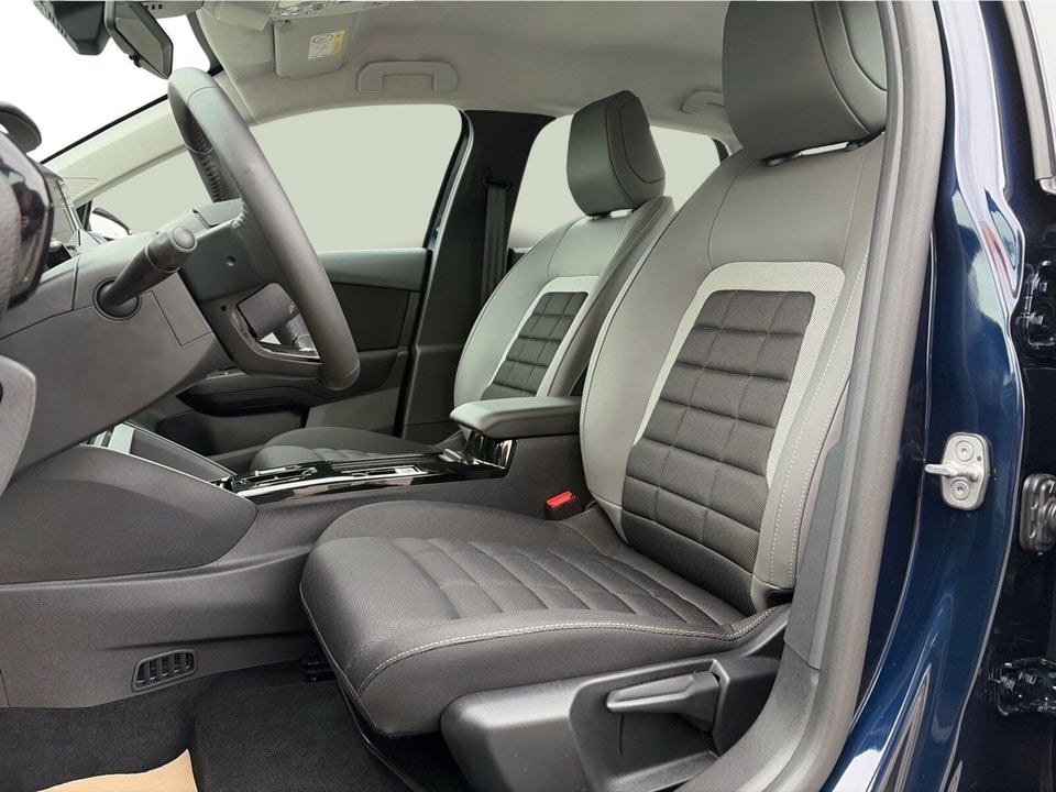 Citroën ë-C4 X 54 Plus 4d