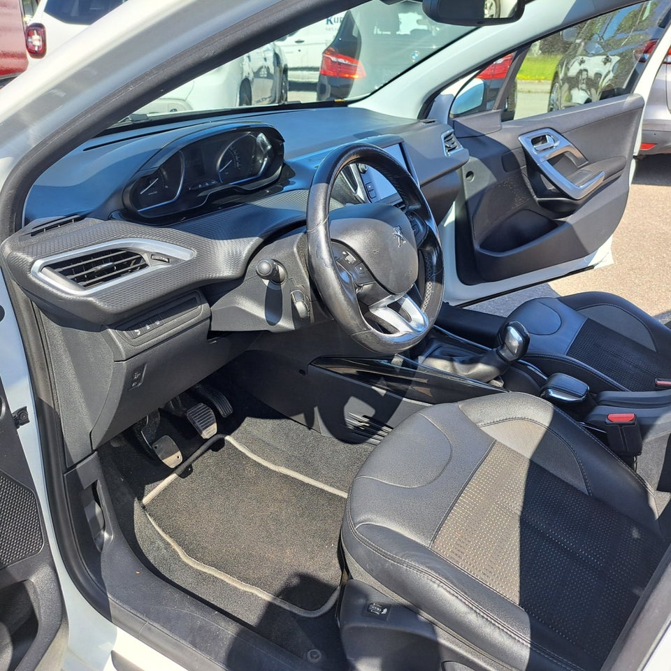 Peugeot 2008 1,6 BlueHDi 100 Allure 5d