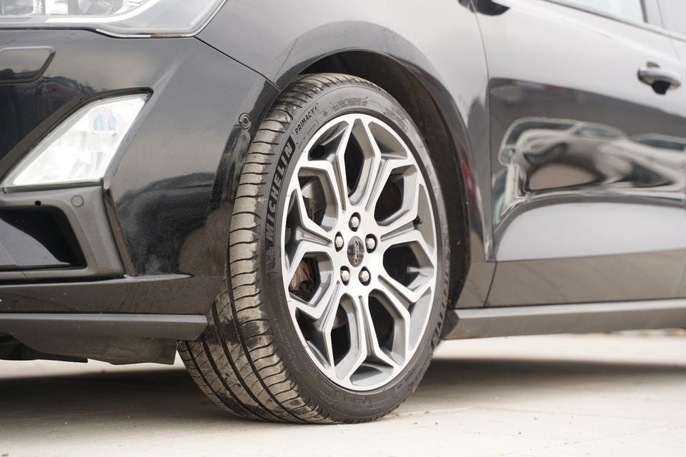 Ford Focus 1,0 EcoBoost Titanium 5d